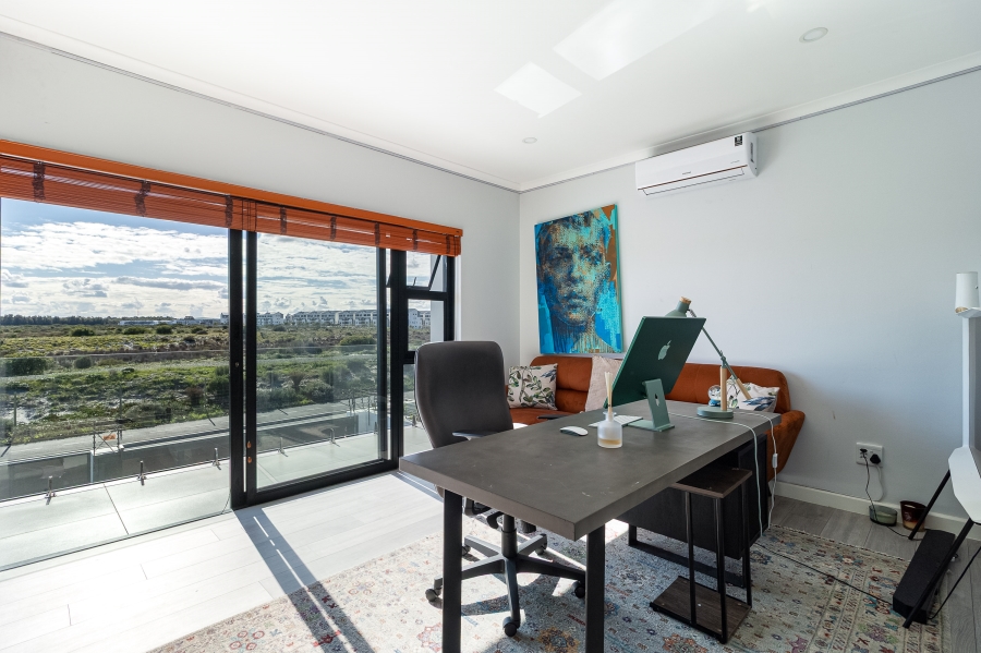 To Let 4 Bedroom Property for Rent in Sandown Estate Western Cape
